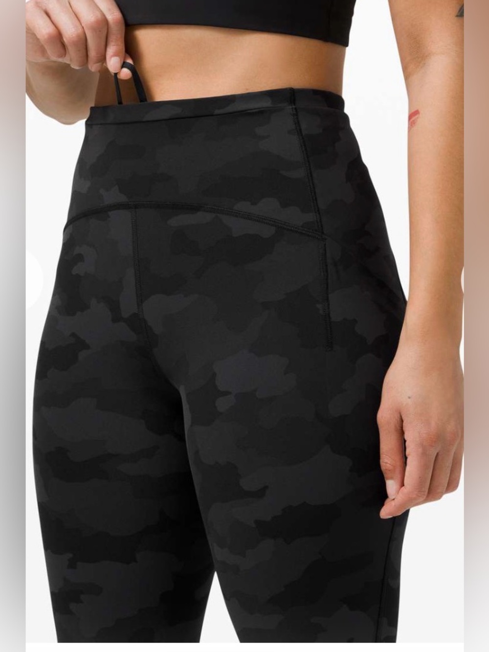 Lululemon Swift Speed High-Rise Crop 21" Size 8 in Camouflage EUC